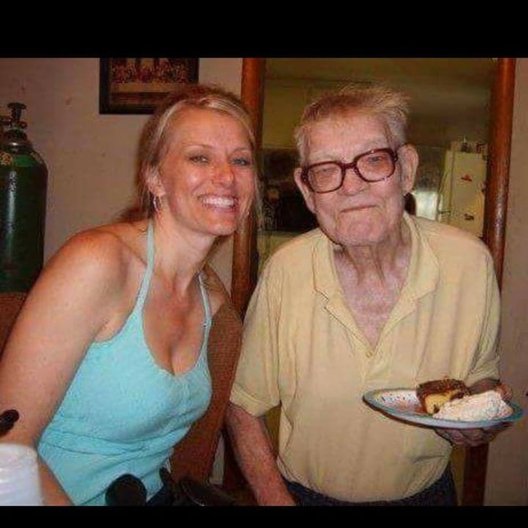 Meet your Posher, Anna - Picture 1 of 1